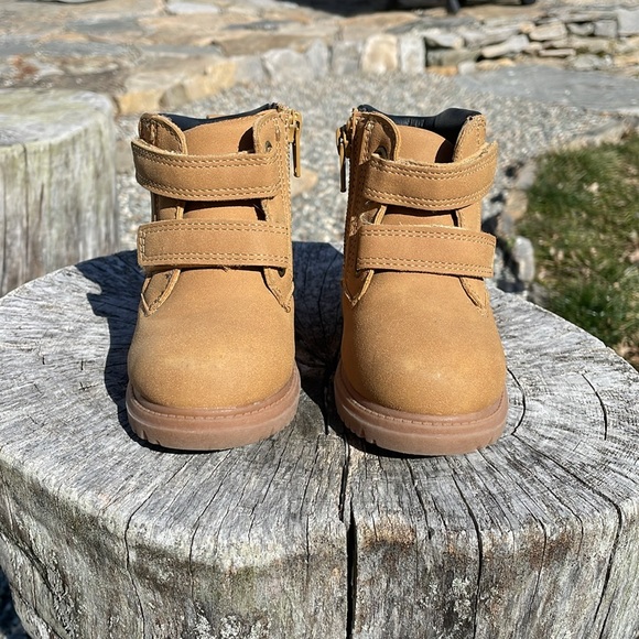 Wonder Nation Toddler Work Boots - Picture 2 of 9